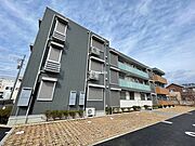 西鎌倉駅より徒歩8分 築1年10ヶ月 3階建の賃貸物件