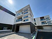 湘南台駅より徒歩16分 新築 3階建の賃貸物件