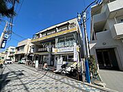 鵠沼海岸駅より徒歩2分 築30年10ヶ月 3階建の賃貸物件
