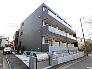 大船駅より徒歩10分 築7年6ヶ月 3階建の賃貸物件