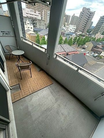 バルコニー