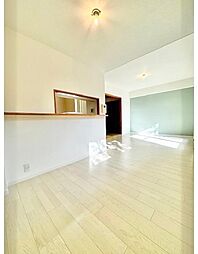 岩倉花園パーク・ホームズ（国際会館駅） 3LDKのリビング/ダイニング