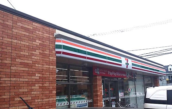 セブンイレブン千葉桜木店まで徒歩7分。500ｍ
