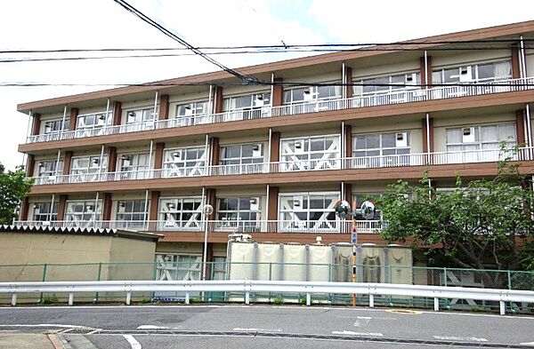千葉市立桜木小学校まで徒歩３分。260ｍ