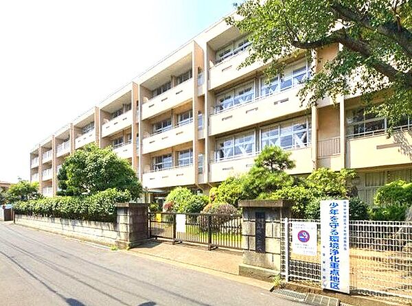 千葉市立貝塚小学校まで徒歩７分。５00ｍ