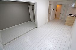 イリスコート香里園III 1階1LDKのリビング/ダイニング