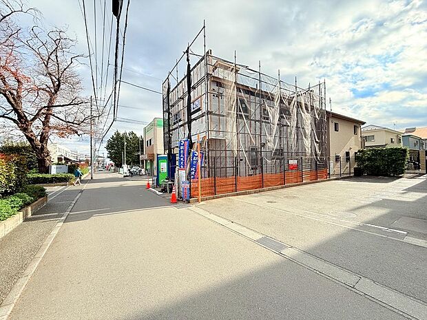 前面道路含む現地外観（2025年12月）撮影