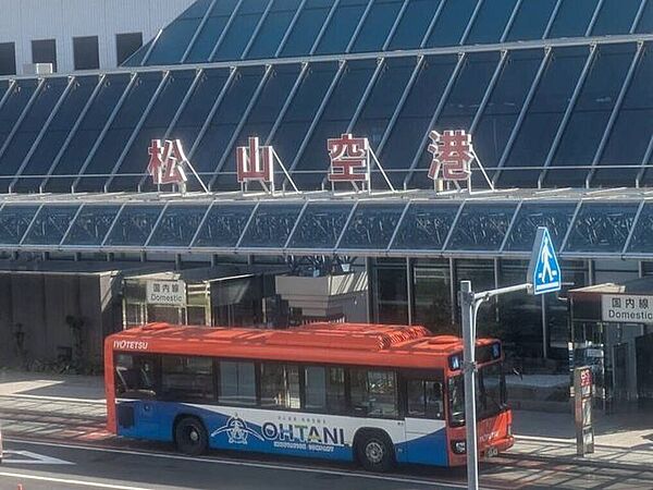 松山空港 1130m