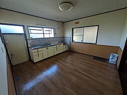 富山市金代戸建 4DKのリビング/ダイニング