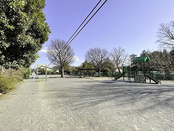 【 大穴新谷津公園 】 140ｍ　徒歩2分。