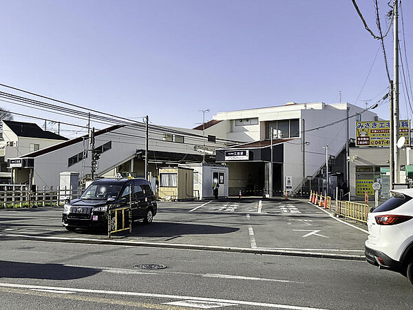 【 三咲駅 】 1,600ｍ　徒歩20分。