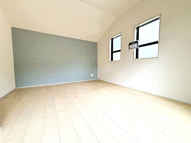 陽当り良好。日差しの差し込む明るい部屋は光熱費も節約できます。