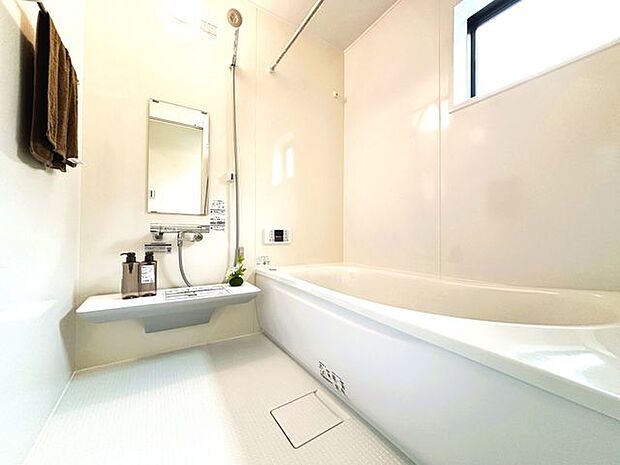 ゆったりと寛げるバスルーム。