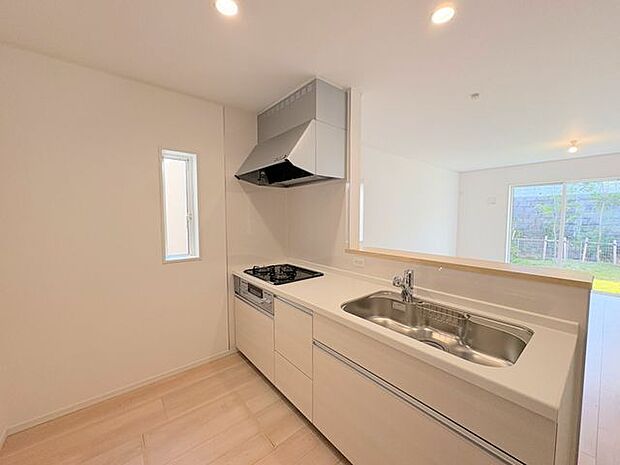 対面式のシステムキッチン