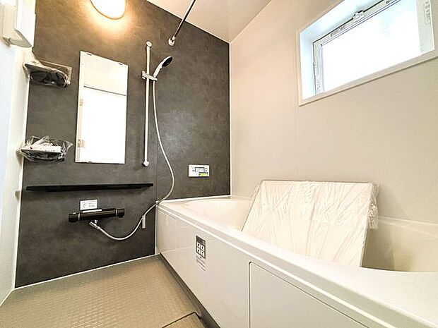 ゆったりと寛げるバスルーム。