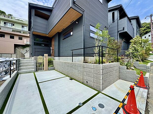 カースペースは1台分。