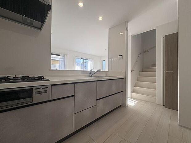 使い勝手の良いスタイリッシュなキッチン