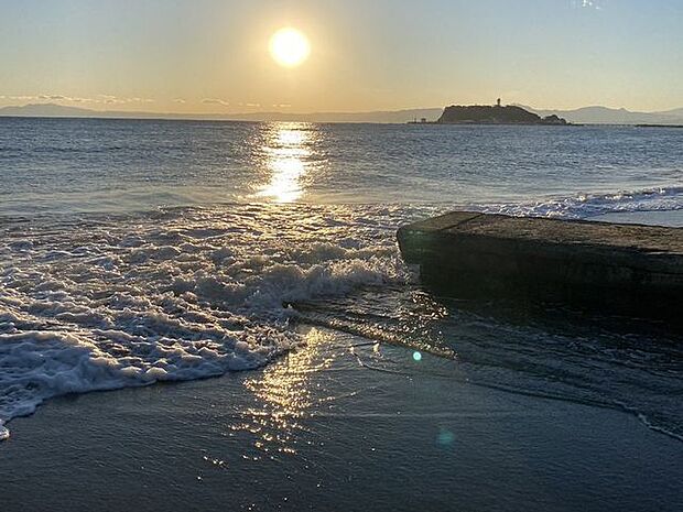 七里ヶ浜 徒歩18分。 1410m