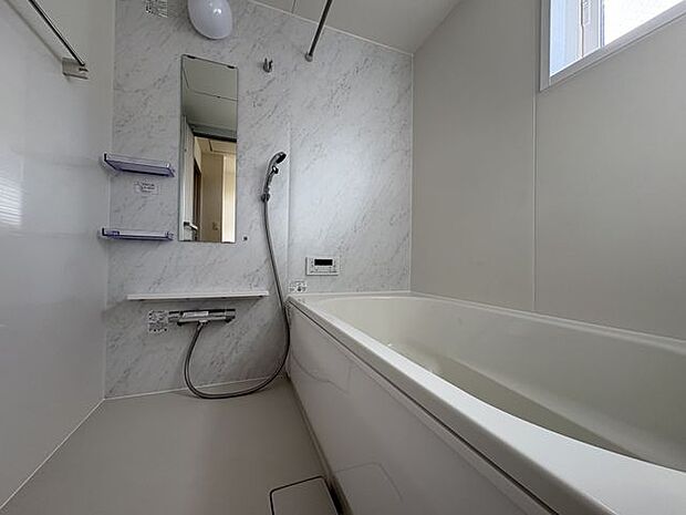 ゆったりと寛げるバスルーム。