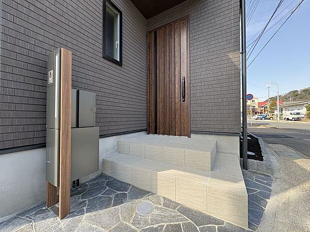 宅配ボックス完備!