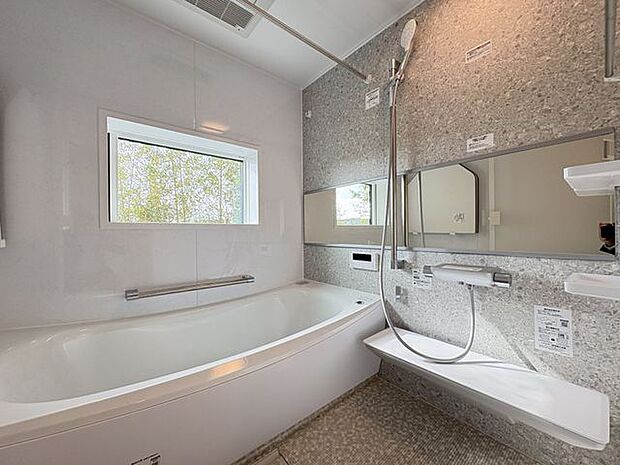 ゆったりしたバスルーム