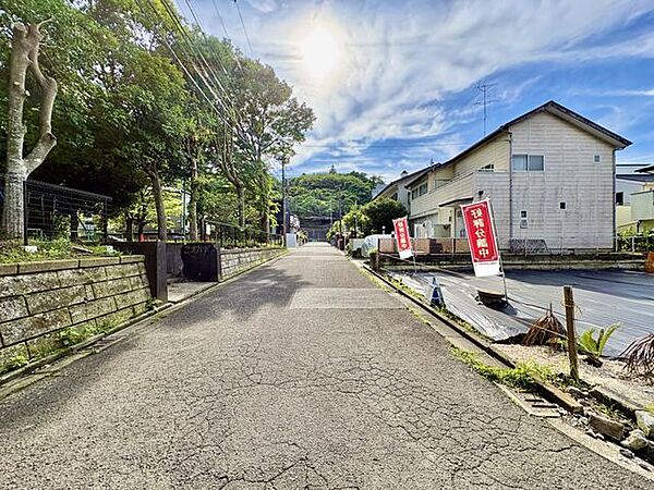落ち着いた住宅街。子育ても安心です。