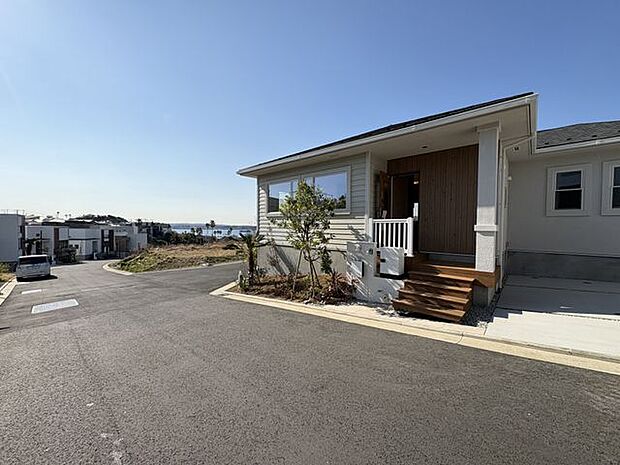 道路も広く、生活しやすい環境です