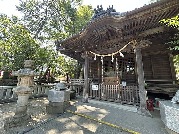 亀岡八幡宮まで徒歩15分 約1.2km