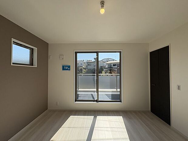 二階の居室はそれぞれのプライバシーを大切にした配置です