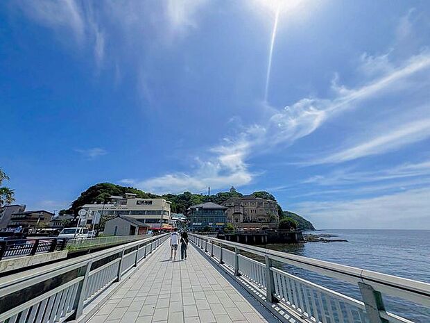 江ノ島まで車で約28分　約6200ｍ