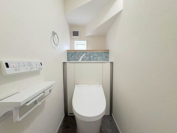 タンクレスでお洒落なトイレはみんなの落ち着く空間！？