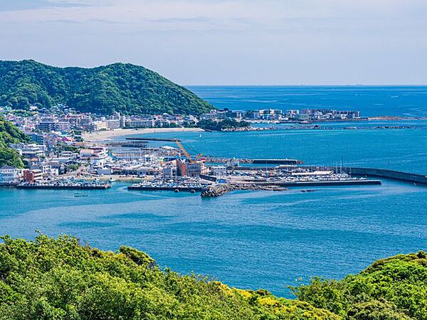 披露山公園 徒歩16分。 1230m