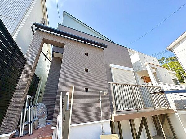 スタイリッシュなデザインにこだわりを感じさせる外観です。