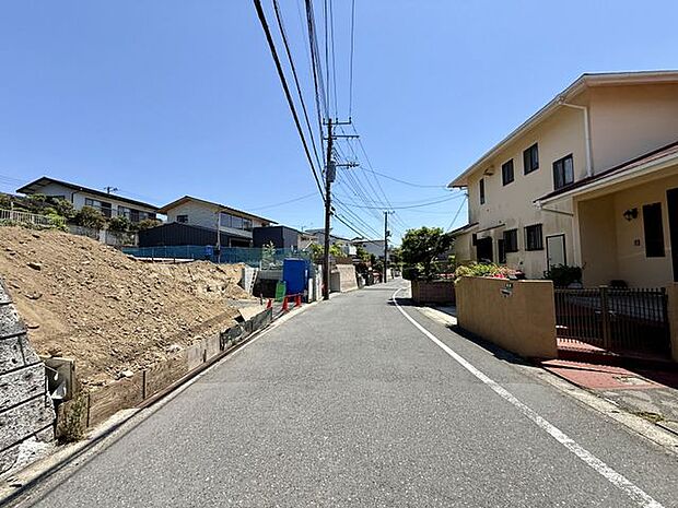 太陽の光りが差し込む陽だまりの家。