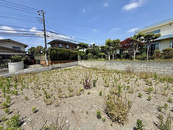 建築プランしやすい、ほぼ長方形の土地です。