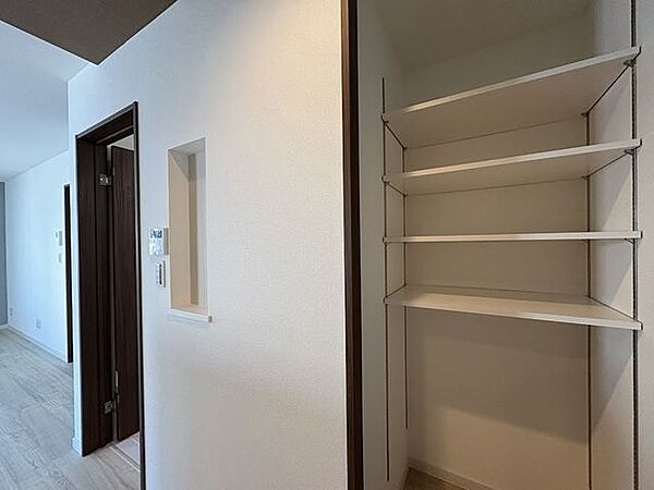 各種収納もたっぷり♪家族にやさしい仕様です