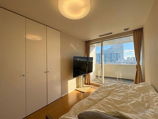全室クローゼット付き！※AIにより天候を加工しています。
