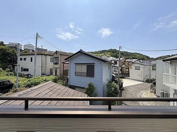 穏やかで閑静な住宅街を望みます