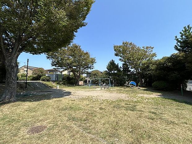 西鎌倉三丁目公園 徒歩17分。 1290m