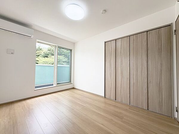 収納付き洋室です。