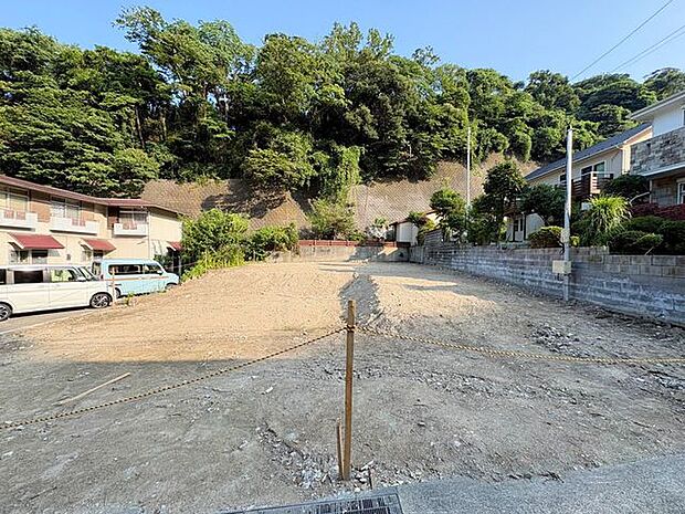 材木座らしい自然と調和した街並みです。