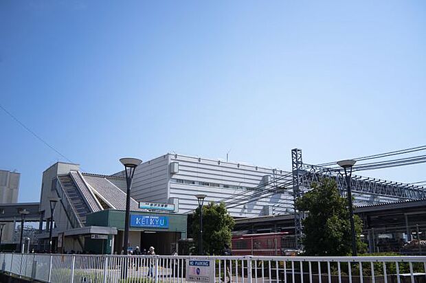 京急「金沢文庫」駅 バス7分「カルティエ2前」停 徒歩10分 2790m
