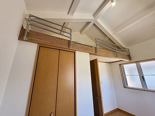 5.5帖のお部屋にはロフトもございます。
