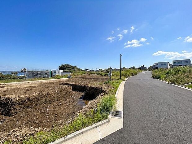 48号棟 前面道路です。