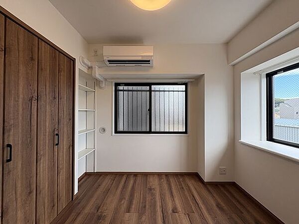 角住戸ならではの開放感。