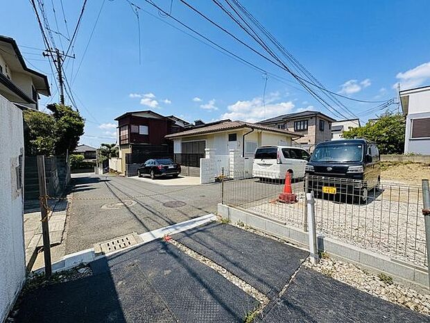 車通りも少なく、子育ても安心です。