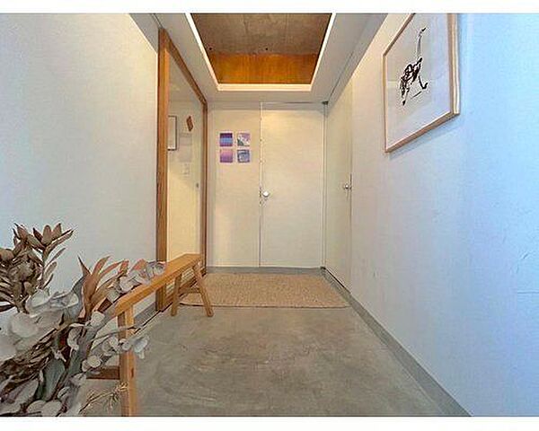 玄関を拡大表示