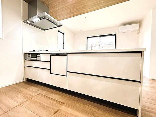 新築ならではのまっさらな空間。水回りもキレイです。