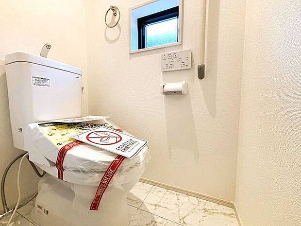 トイレが2箇所なので、大家族や来客の際にも安心です。