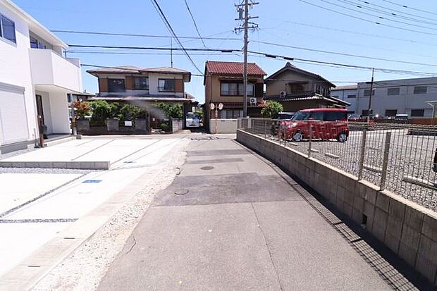 *南側前面道路*